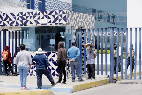 Habilitarán áreas COVID en hospitales Norte y Sur; saturado el de Huejotzingo