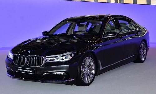 BMW Serie 740E xDrive 2016, la presentación del eléctrico recargable