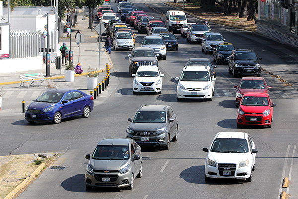40 mil poblanos más pagaron el control vehicular respecto a 2020