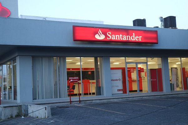 Despojan a cuentahabiente de 55 mil pesos tras acudir al banco en la colonia Chulavista