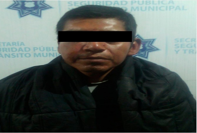 Robó Oxxo y policía lo capturó en la colonia Patrimonio