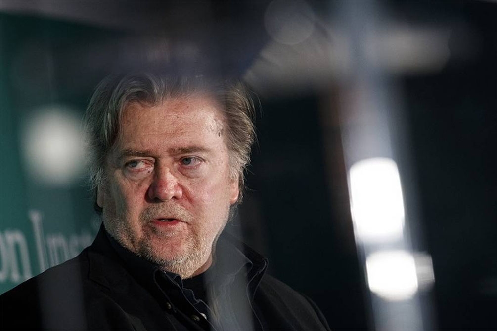 Bannon deja la presidencia de Breitbart News por criticar a Trump