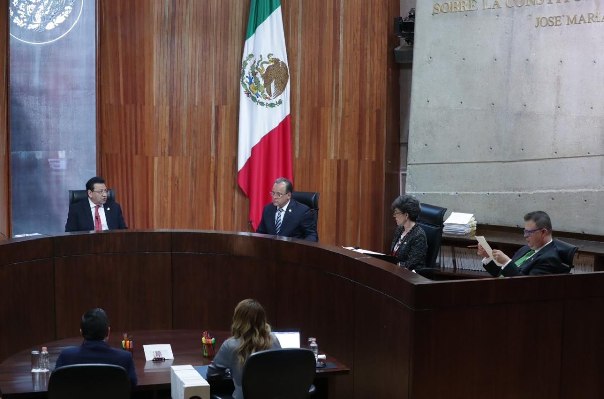 TEPJF cierra juicio de Armenta contra Barbosa