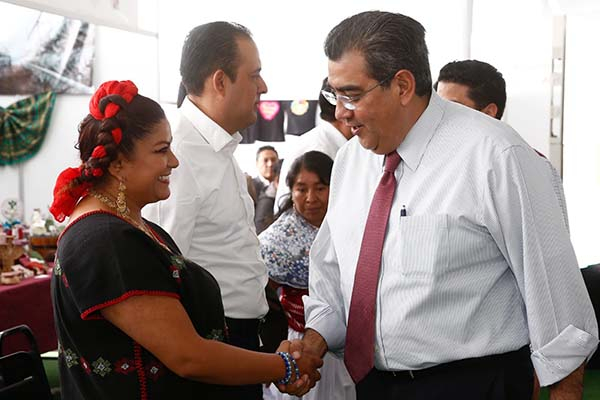 Inauguran la Expo “Mercadito Solidario para Mujeres” en Puebla