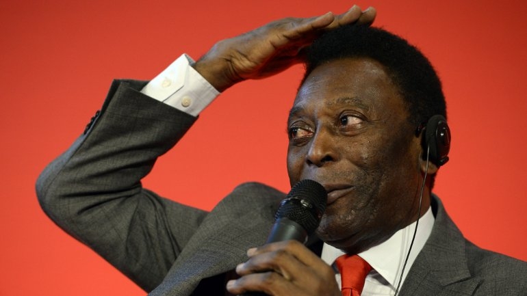 Brasil 2014: Pelé califica estadios inconclusos como una vergüenza