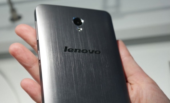 Lenovo podría comprar Blackberry esta semana