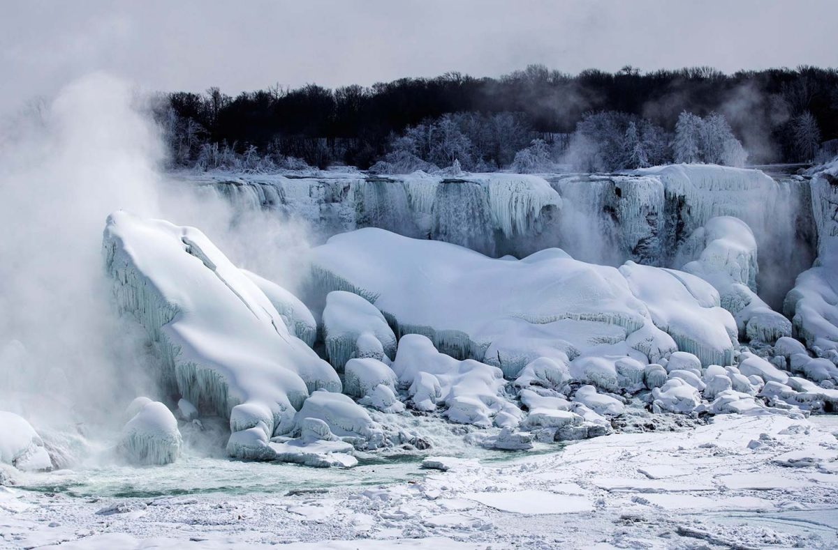 Espectacular deshielo de las cataratas del Niágara