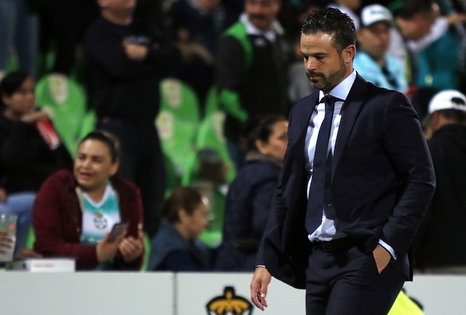 Rafael Puente Jr. fue cesado como DT de Lobos BUAP