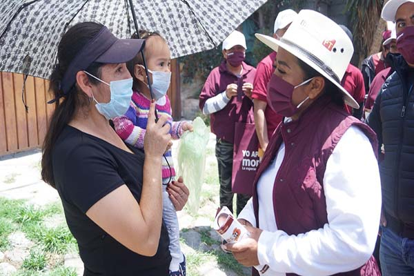 Lupita Daniel propone instalar internet gratuito en Cuautlancingo