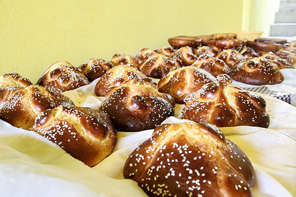 Pan de muerto de Tepeaca, Puebla, se vende en Estados Unidos