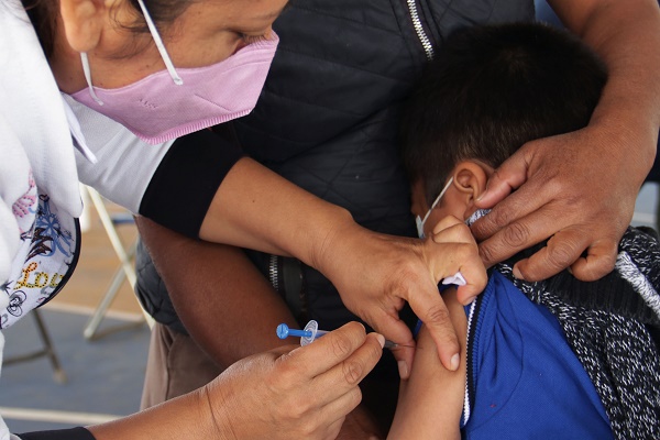 acatlan-vacunacion-covid-19-551738