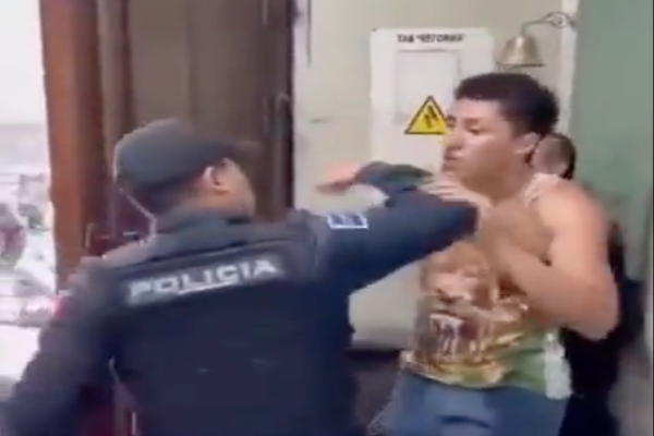 Estudiante acusa abuso de policías municipales; SSC Puebla investiga