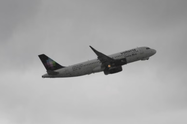 avion Volaris