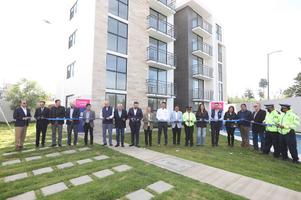 Ayuntamiento de Puebla y Canadevi inauguran viviendas