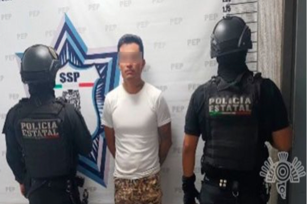 Sujeto con 21 envoltorios de droga es detenido en Puebla