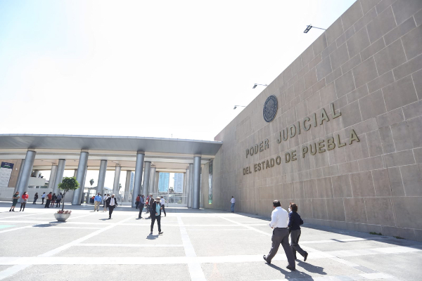 Suspenden a jueza de Cholula por incurrir en faltas administrativas