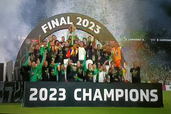 león campeón