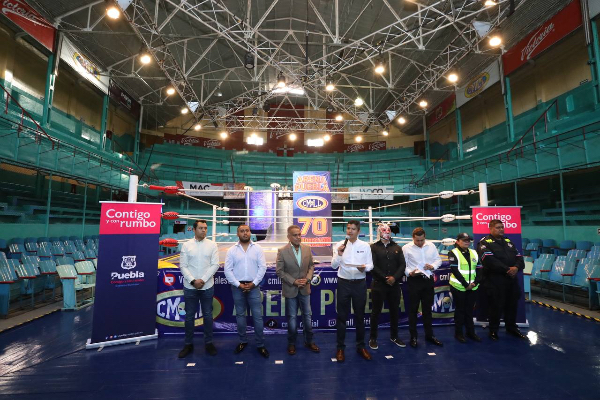 Ayuntamiento celebra el 70 aniversario de la Arena Puebla