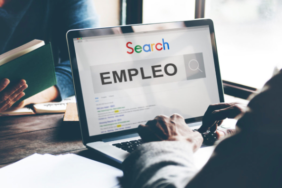 El 59% de mexicanos busca empleo mientras trabaja