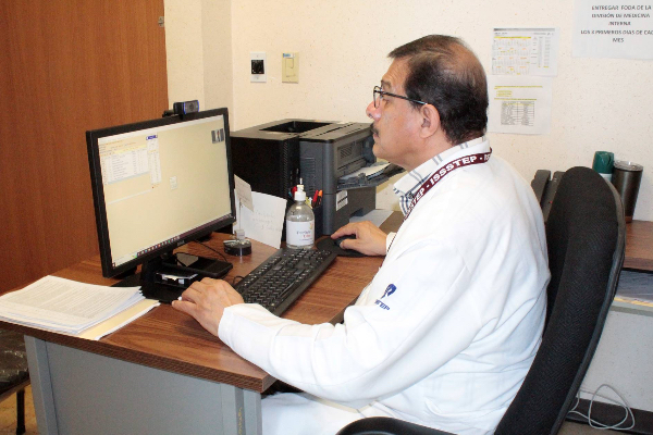 Inicia ISSSTEP programa de consultas a distancia