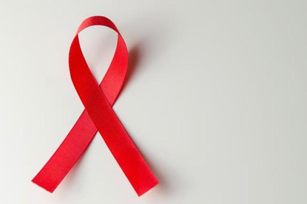 VIH quedaría erradicado en 2030, prevé la ONU