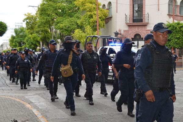 Policías de Tehuacán protestan por falta de pago por fallo administrativo