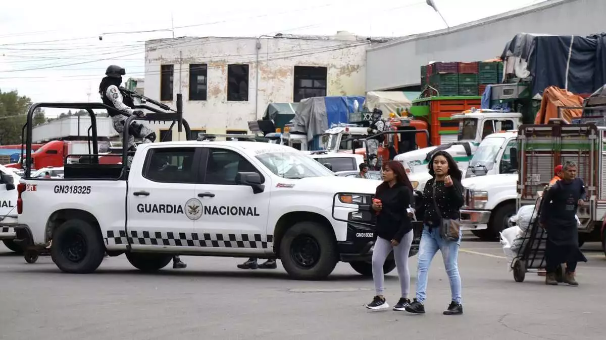 Golpean a elemento de GN en la Central de Abasto Puebla; está desaparecido