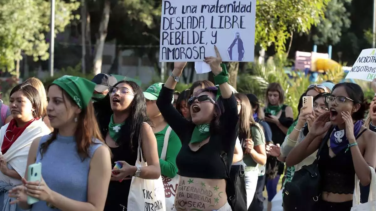 Exigen despenalización del aborto en Puebla