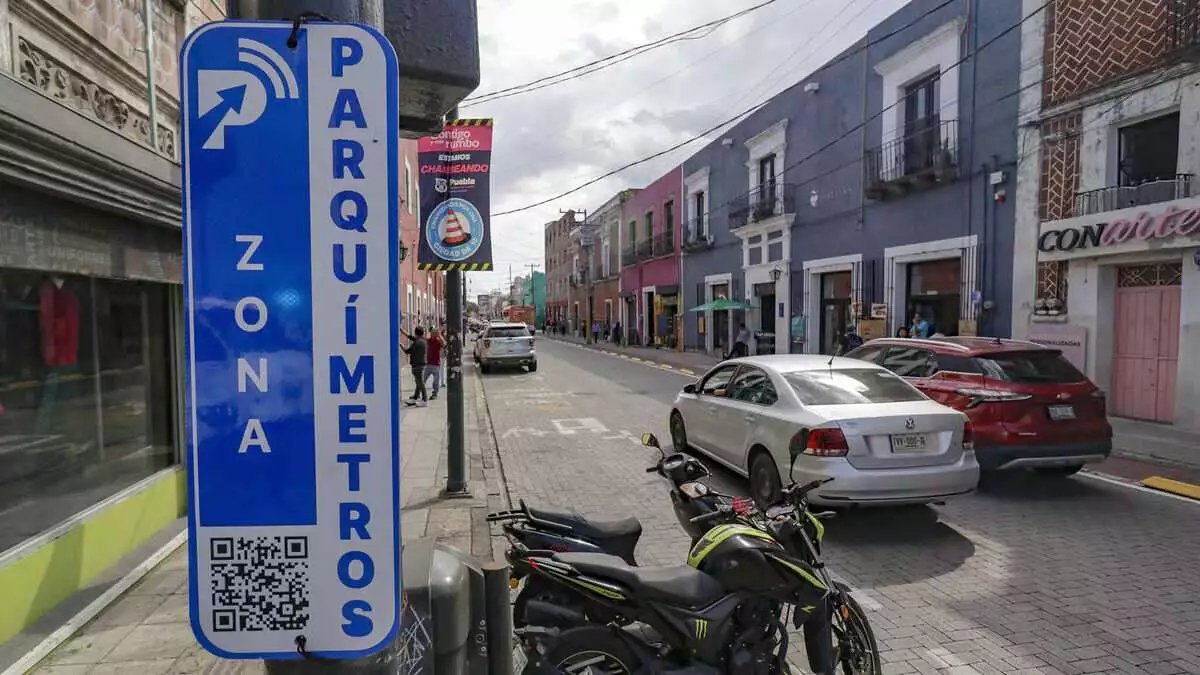 Cobro de parquímetros en Puebla sólo será por dispositivos digitales