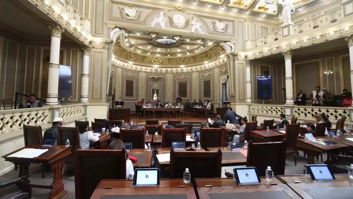 Congreso de Puebla va por aumento de sanciones por ciberacoso
