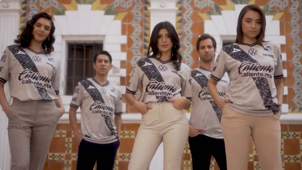 Club Puebla: ¿Te gusta cómo luce su jersey barroco?