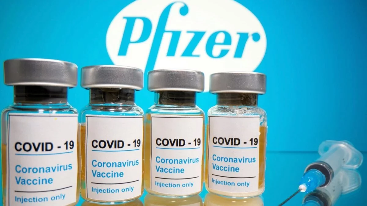 Cofepris autoriza venta de vacunas anticovid Pfizer y Moderna en México