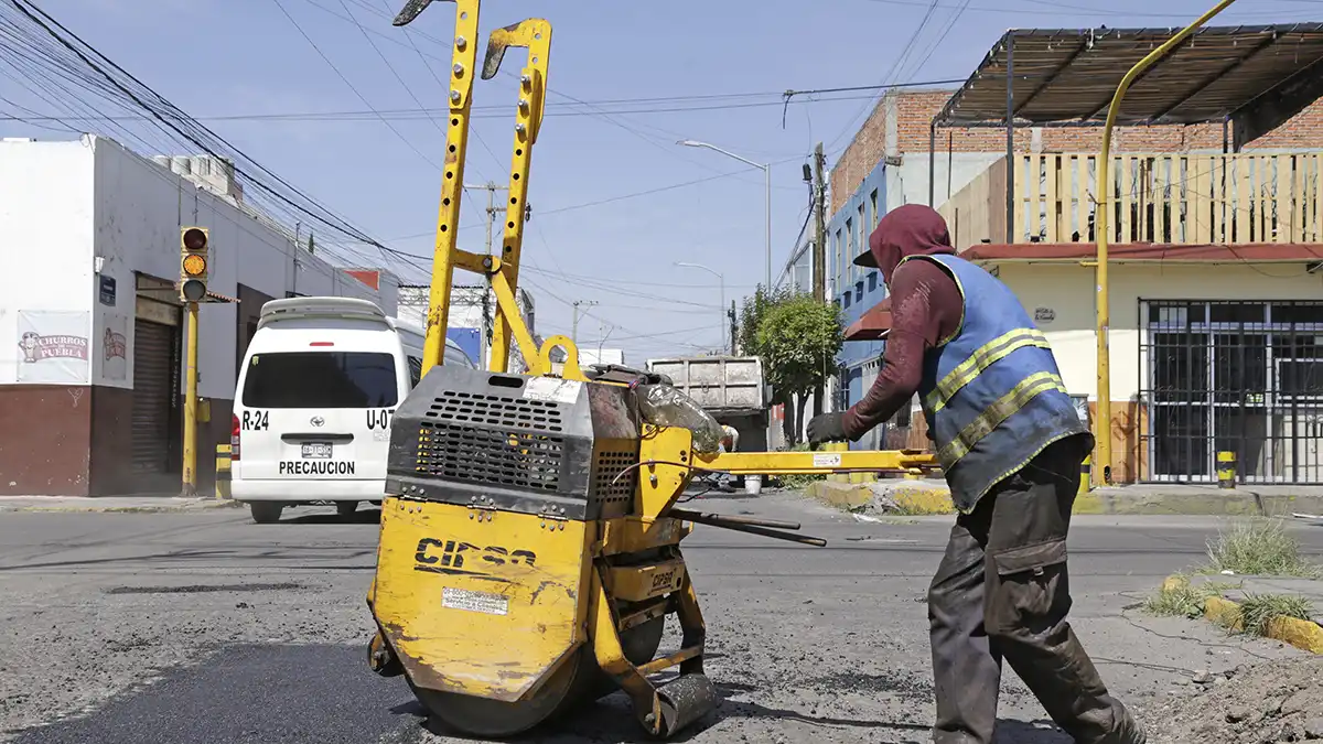 Tapan 16 mil baches en lo que va de 2024 en Puebla capital