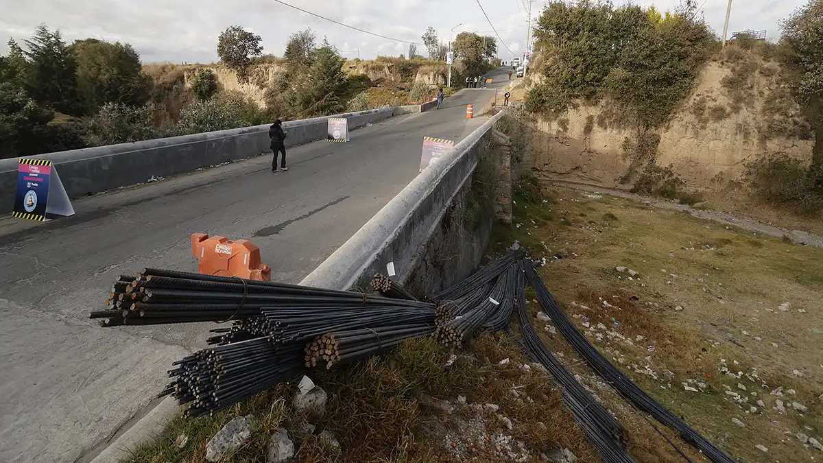 Inicia rehabilitación de puente vehicular en San Miguel Espejo