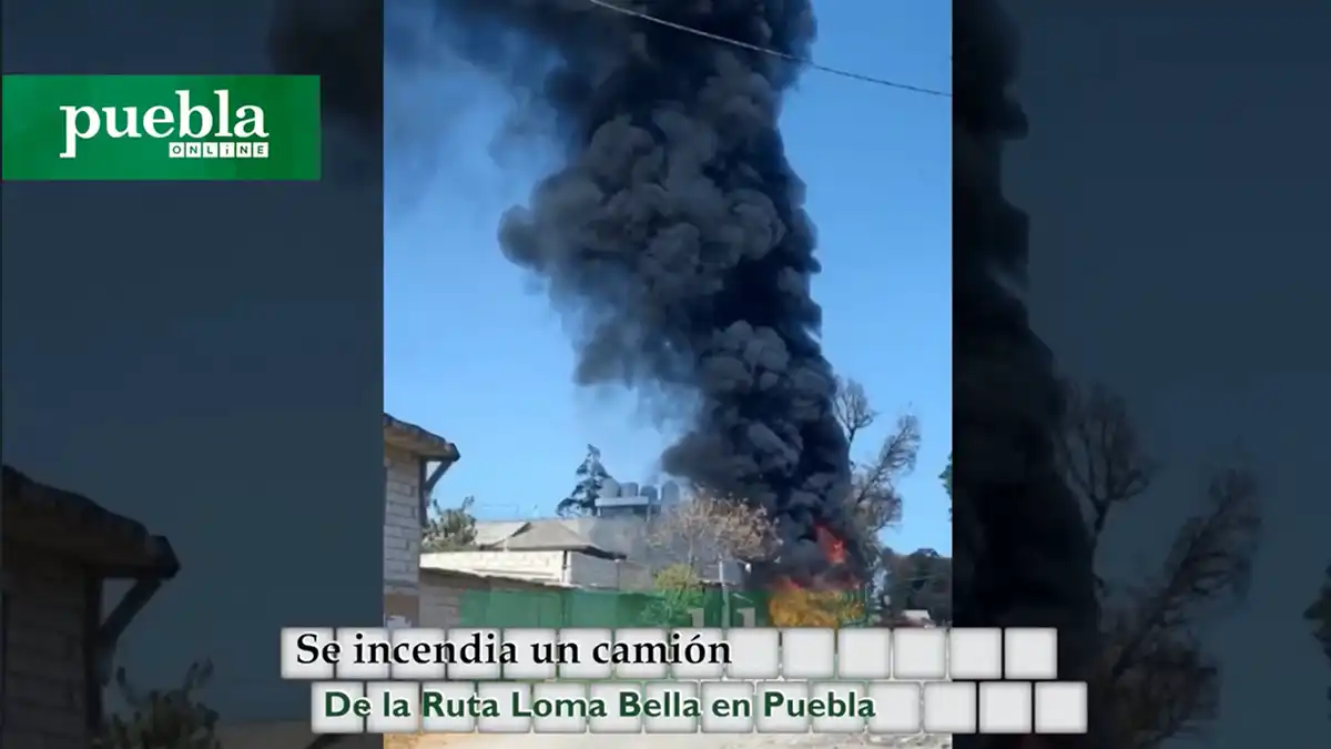 Se incendia un camión, de la Ruta Loma Bella en Puebla