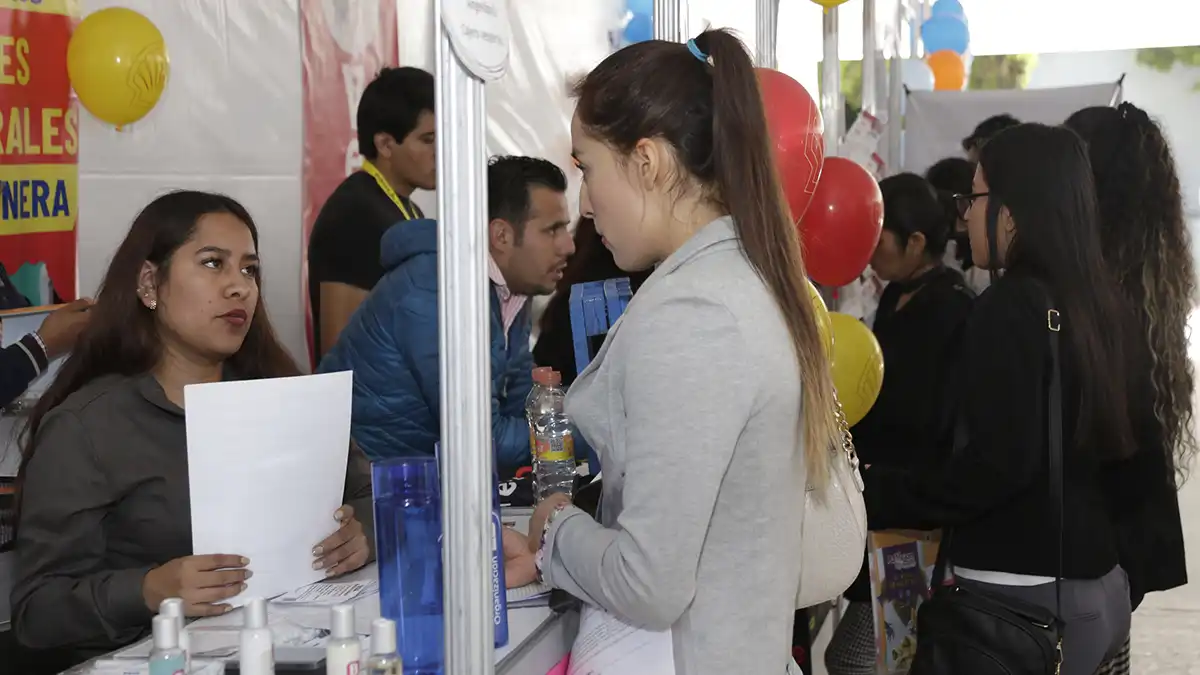 ¿Funcionan las ferias de empleo en Puebla capital?