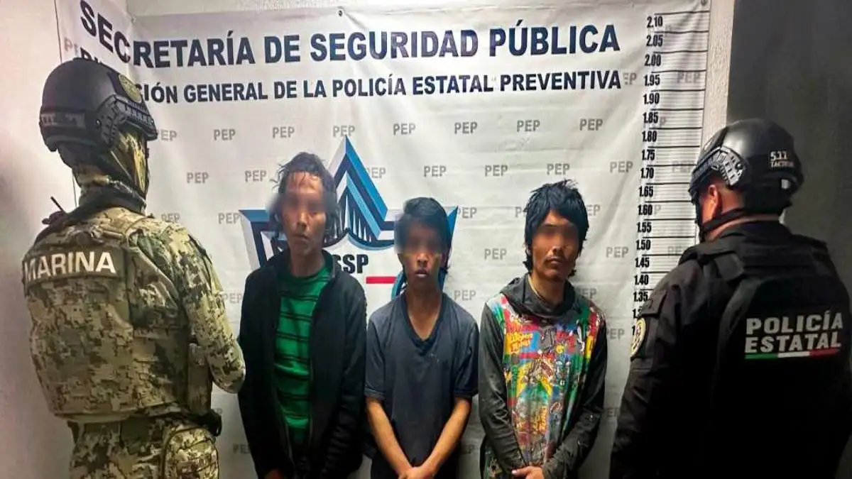 SSP y Marina capturan a sujetos con 80 envoltorios de droga en Puebla