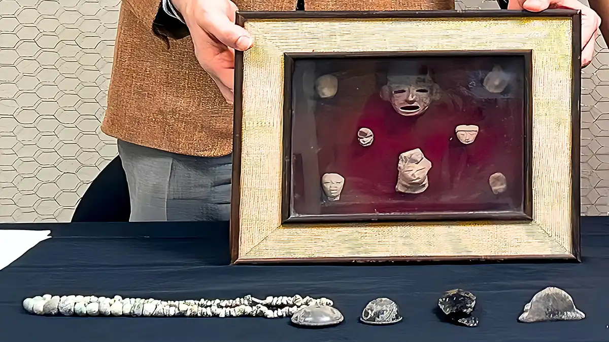 Ciudadana estadounidense devuelve 13 piezas arqueológicas a México