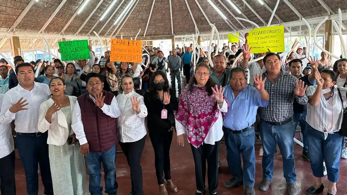 Rosario Orozco arrancó campaña en Tehuacán