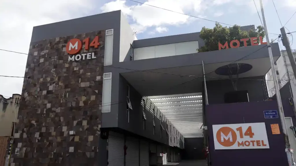 El motel M14 se ubica en la calle 14 oriente número 2403.