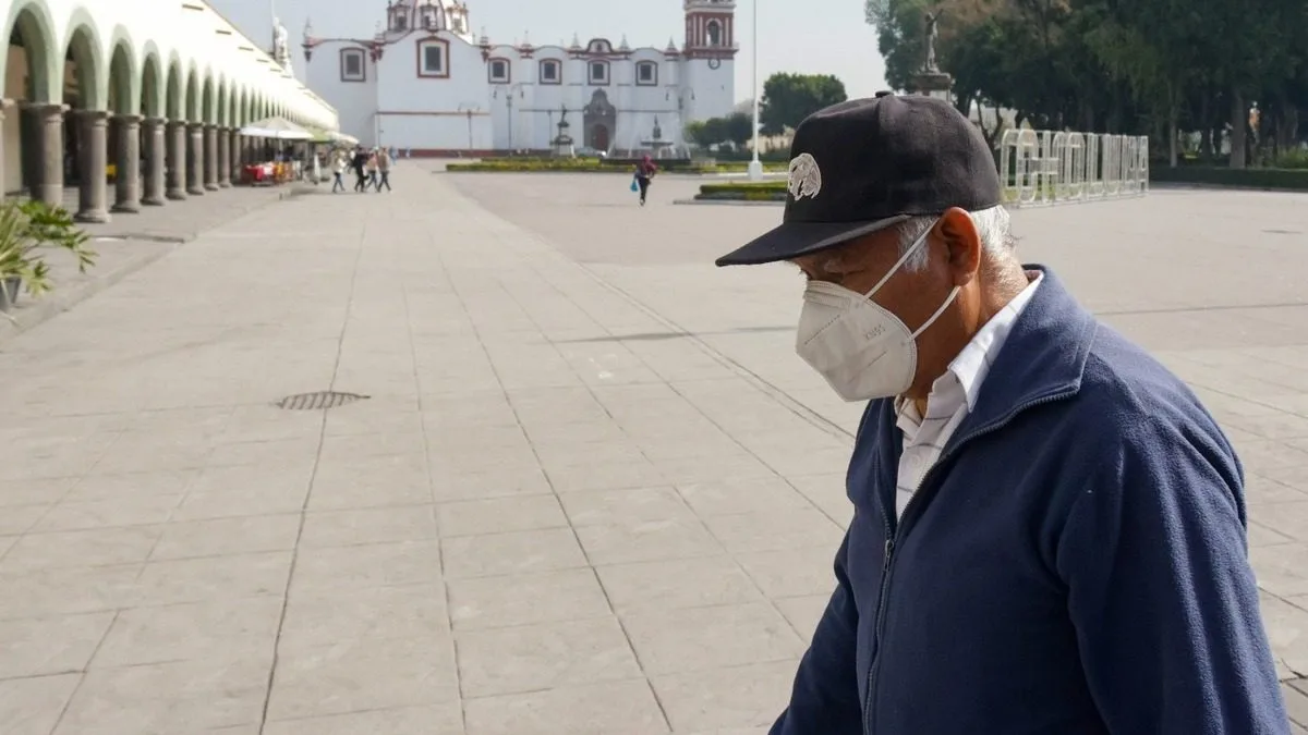 Suman 40 casos de rinitis en Puebla por caída de ceniza