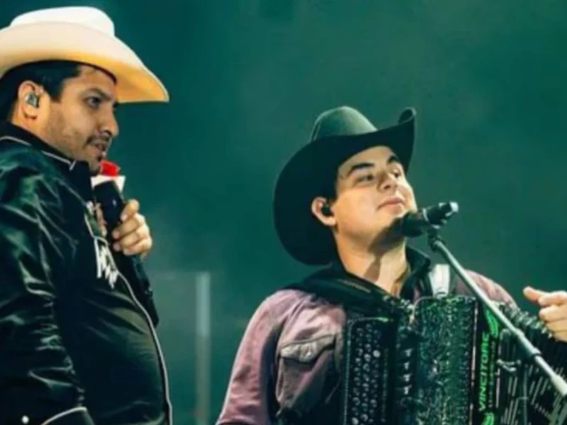 Julión Álvarez y Alfredo Olivas, multados en Chihuahua por cantar narcocorrido