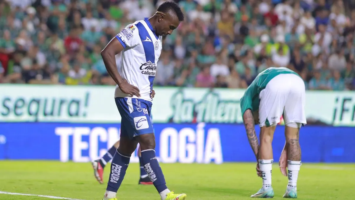 Club Puebla no pudo con León y cae 1-2 en el debut de Carevic