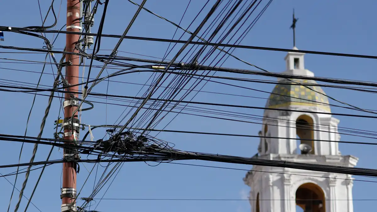 Cada día denuncian un robo de cable y materiales para servicios públicos en Puebla
