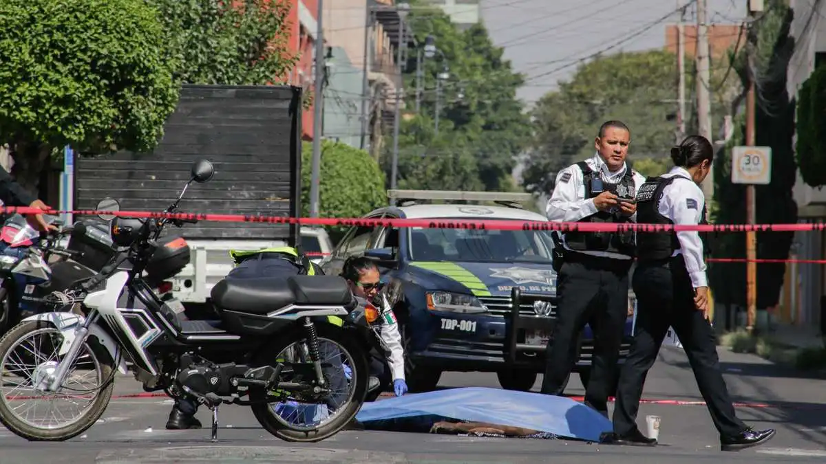 Muere motociclista atropellado al ignorar semáforo en El Carmen