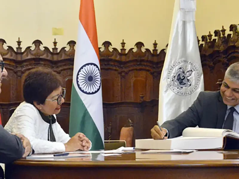 Rectora de la BUAP se reúne con el embajador de la India en México