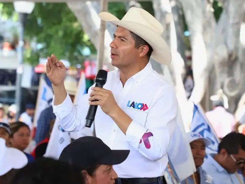 Eduardo Rivera promete 10 unidades móviles de salud para la Mixteca