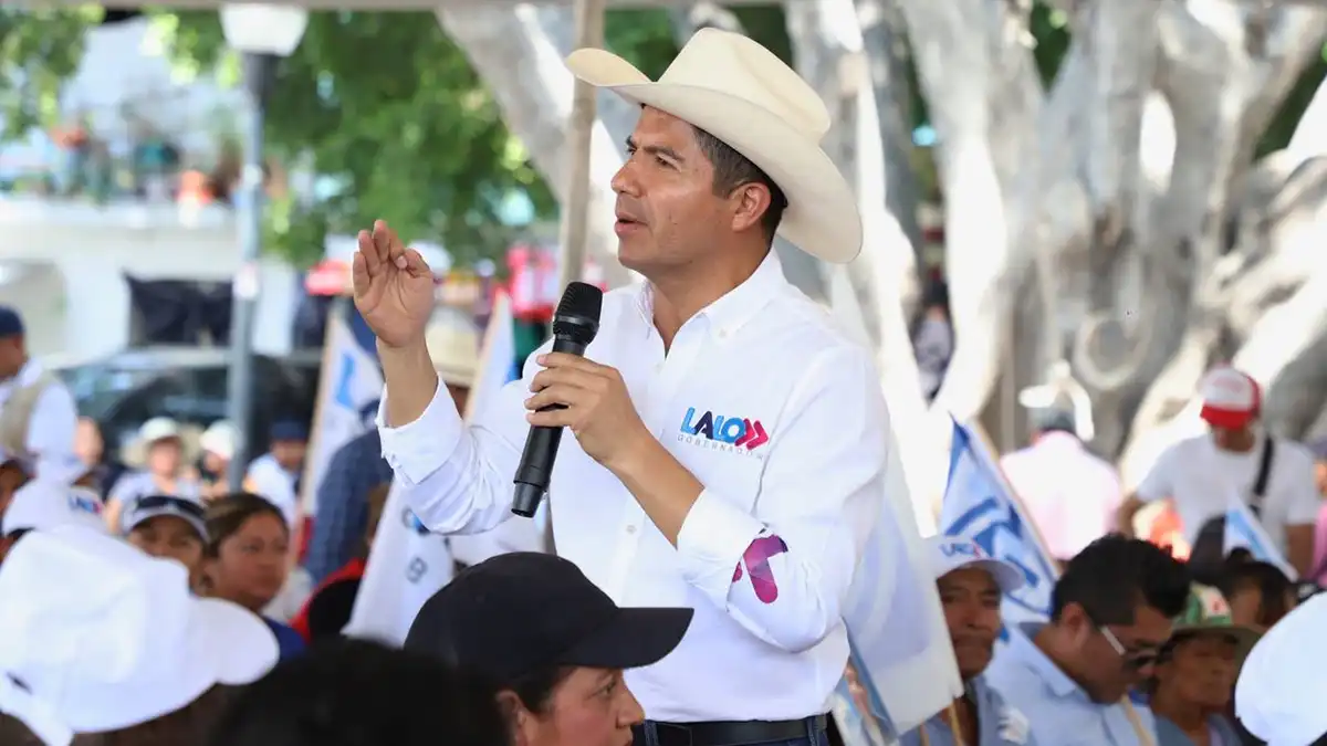 Eduardo Rivera promete 10 unidades móviles de salud para la Mixteca