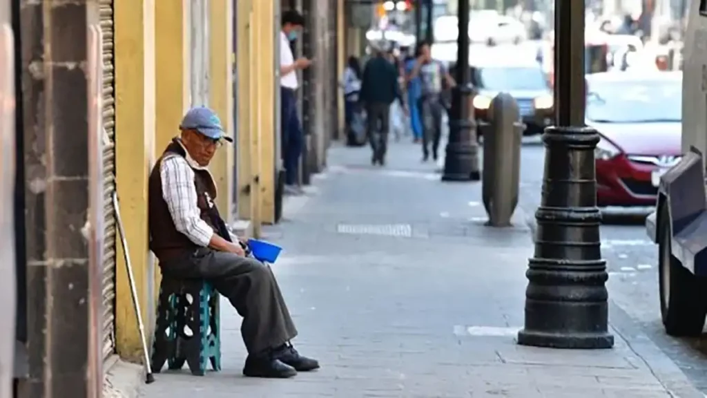 Puebla en el top 10 con mayor población en pobreza laboral en México