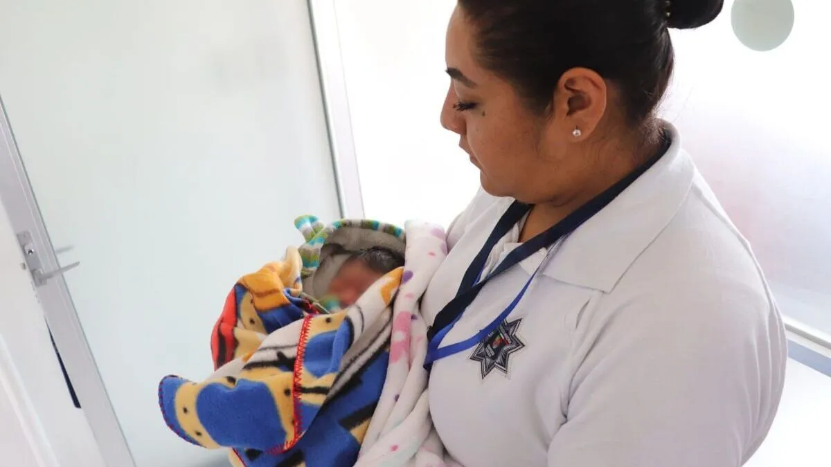 Bebé abandonado en San Pedro Cholula ingresa a Casa de la Niñez